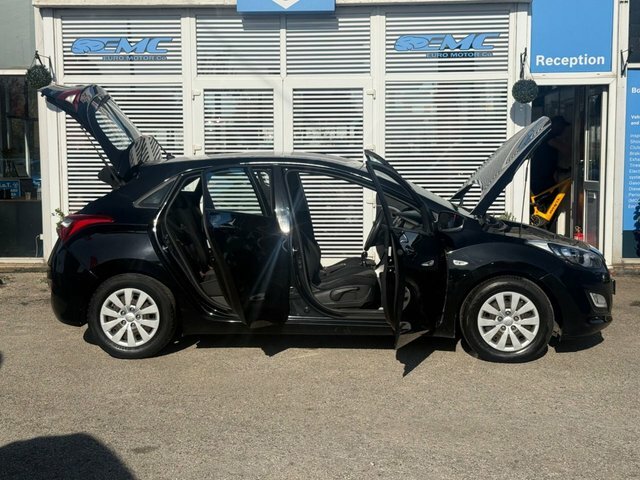 Hyundai I30 2016 1.6 Crdi Blue Drive S Hatchback Ma EN65XYZ Black #6