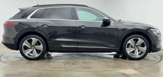 Audi E-tron 55 Suv Quattro 95Kwh 408 Ps KR19XXW Black #3