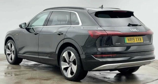Audi E-tron 55 Suv Quattro 95Kwh 408 Ps KR19XXW Black #4