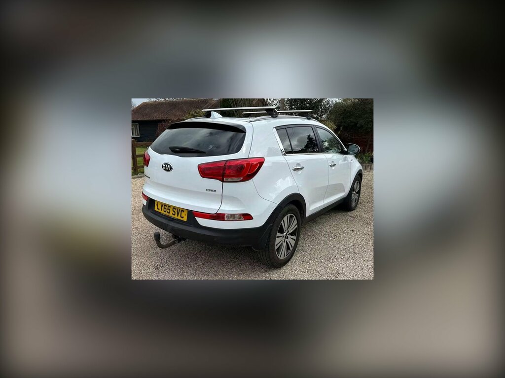 Kia Sportage 2.0 Crdi Kx-4 Awd Euro 5 LY65SVC White #2