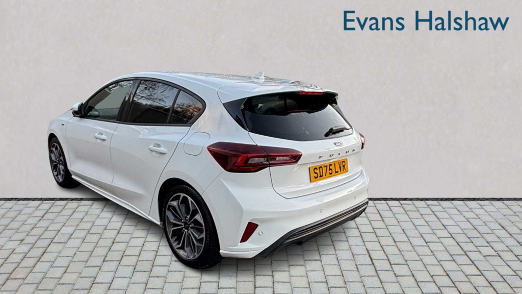 Ford Focus 1.0 Ecoboost Hybrid Mhev St-line X 2025 SD75LVR White #5