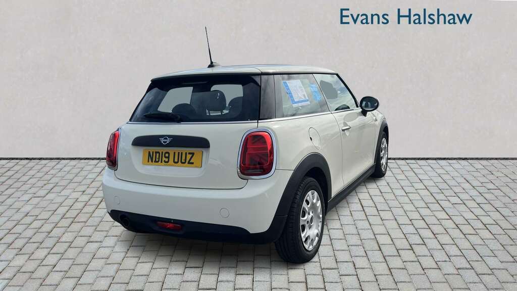 Mini Hatch 1.5 One Classic II 2019 ND19UUZ White #3