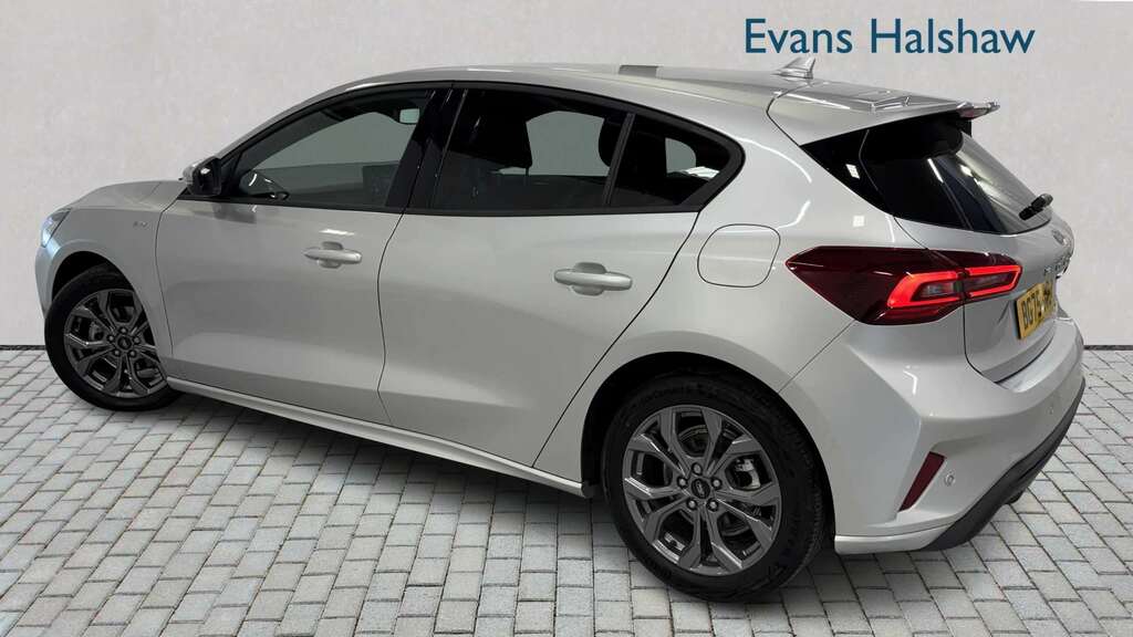 Ford Focus 1.0 Ecoboost Hybrid Mhev St-line 2025 BG75JWE Silver #2