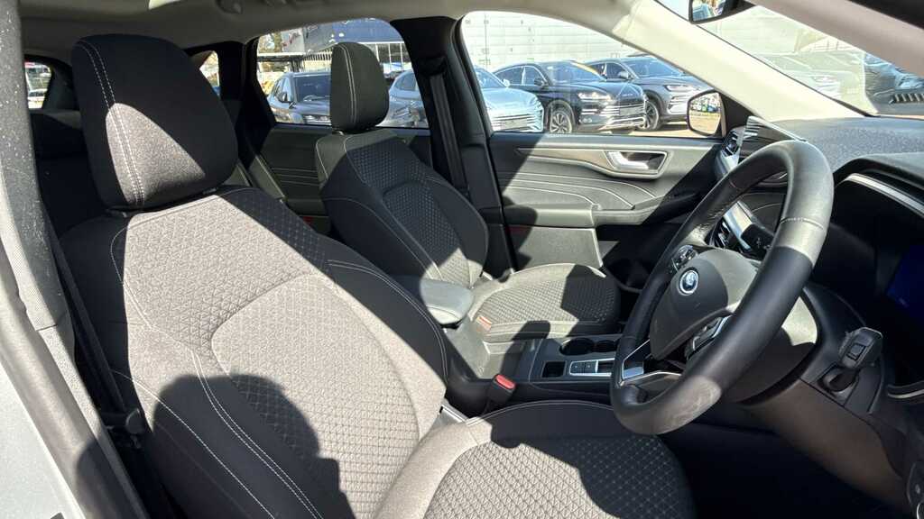 Ford Kuga 2.5 Phev Titanium Cvt 2024 Silver #5