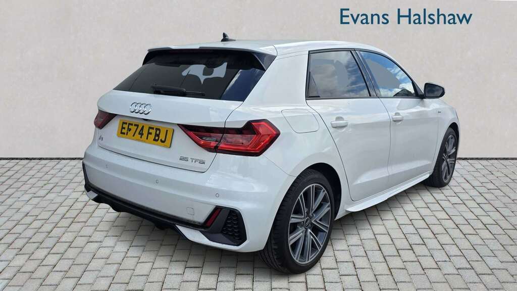 Audi A1 25 Tfsi S Line S Tronic 2024 EF74FBJ White #3