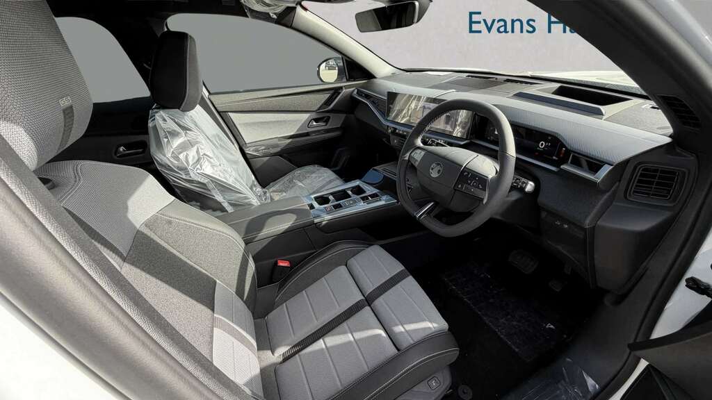 Vauxhall Grandland 157Kw Ultimate 73Kwh Panoramic Roof 202 YE75FYF White #6