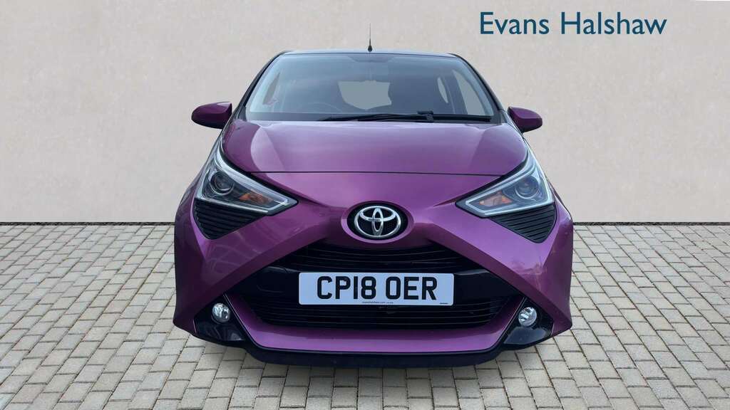 Toyota Aygo 1.0 Vvt-i X-cite 5 2018 CP18OER Purple #4