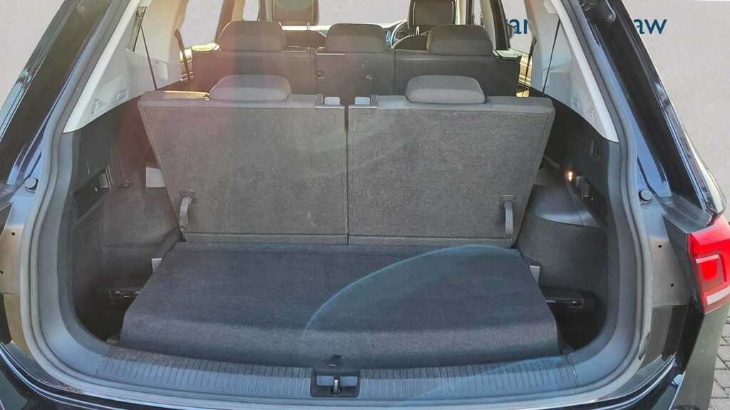 Volkswagen Tiguan Allspace 2.0 Tdi Match 2019 SX19CZA Black #6