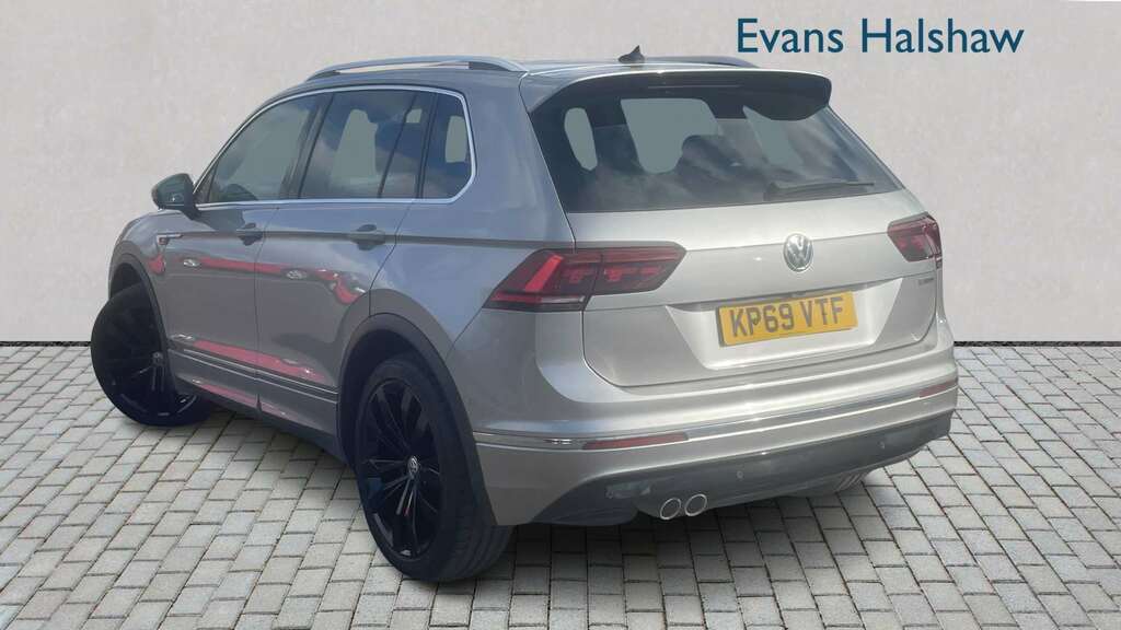 Volkswagen Tiguan 2.0 Tdi 150 4Motion R-line Tech 2019 KP69VTF Silver #2