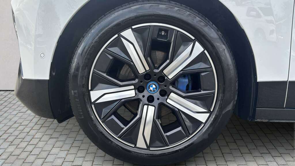 BMW iX 240Kw Xdrive40 M Sport Edition 76.6Kwh 20 YF72HHL White #6