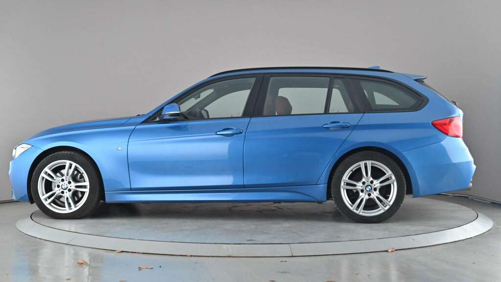 BMW 3 Series 330D Xdrive M Sport Step 2014 FH63CUO Blue #4