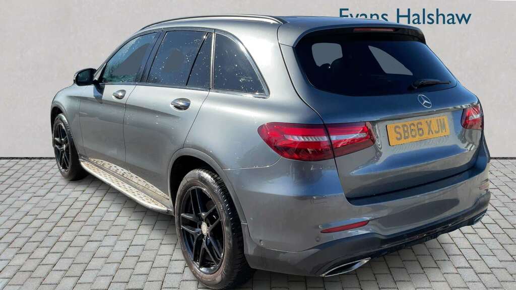 Mercedes-Benz GLC Class 250D 4Matic Amg Line Premium 9G-tronic 2016 SB66XJM Grey #2