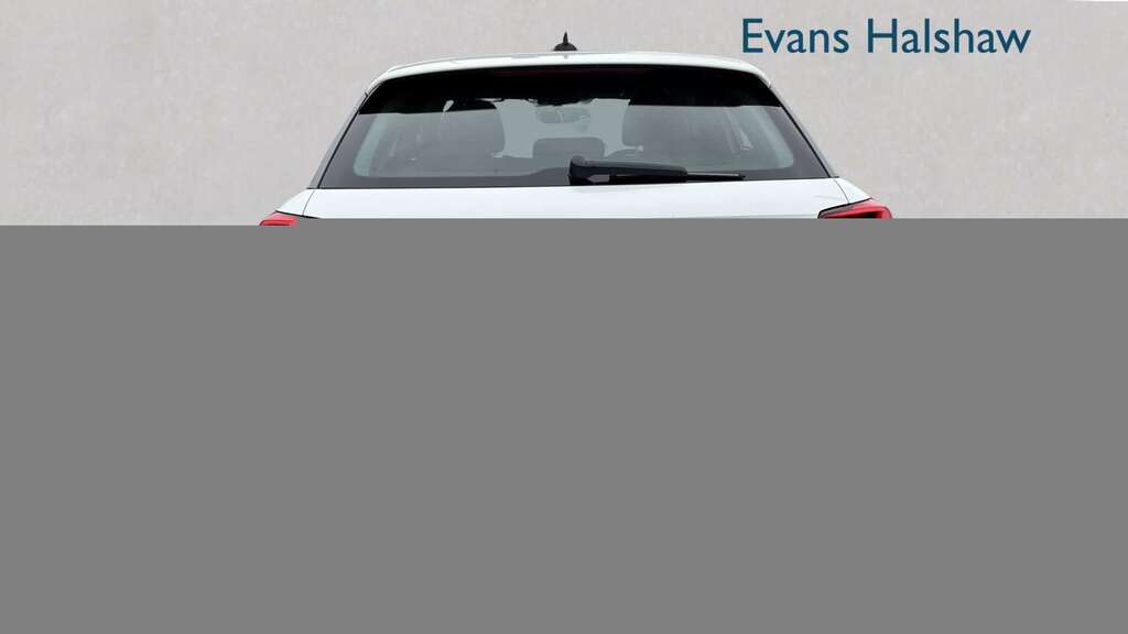 Audi Q2 35 Tfsi S Line S Tronic 2023 ME72CVG White #3