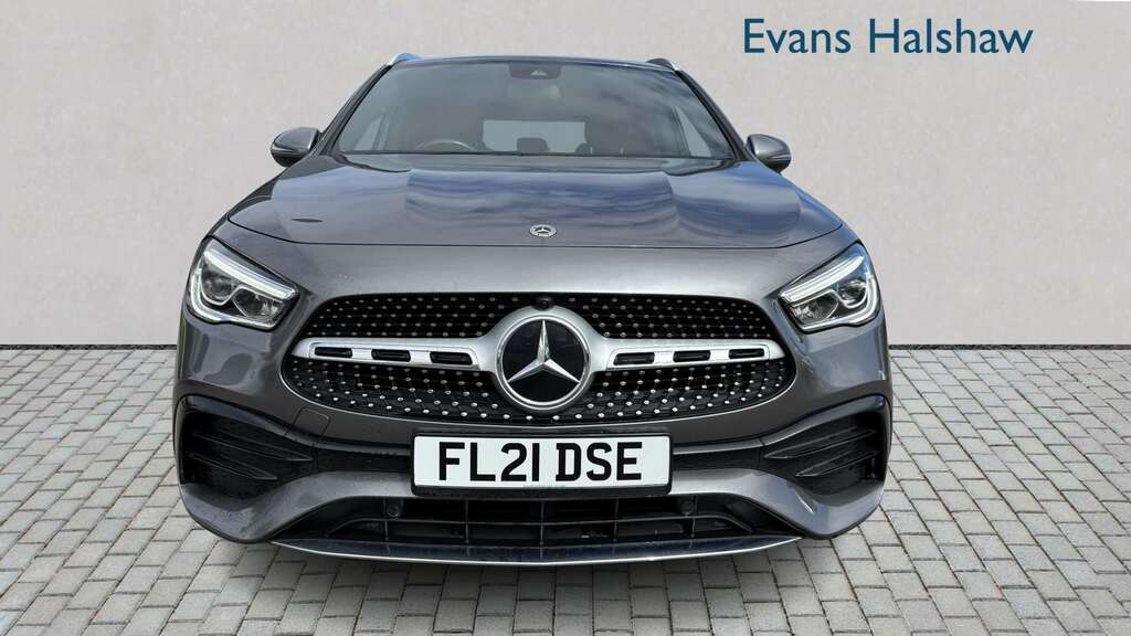 Mercedes-Benz GLA Class 180 Amg Line 2021 FL21DSE Grey #2