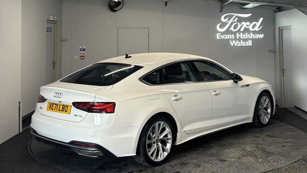 Audi A5 35 Tdi Sport S Tronic 2022 VE71LBO White #5