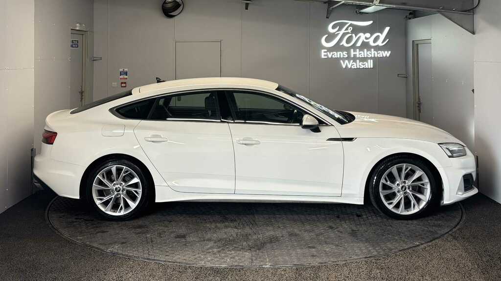 Audi A5 35 Tdi Sport S Tronic 2022 VE71LBO White #4
