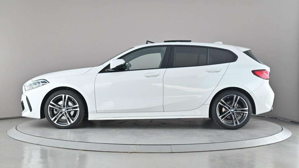 BMW 1 Series 118I 136 M Sport Step Lcp 2024 BJ24DHG White #4