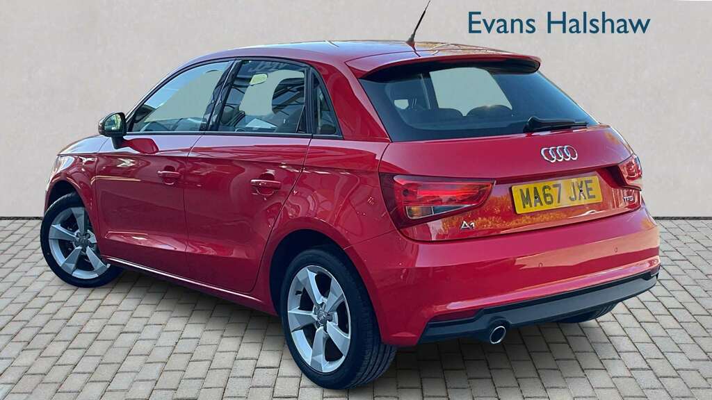 Audi A1 1.0 Tfsi Sport S Tronic 2017 Red #2