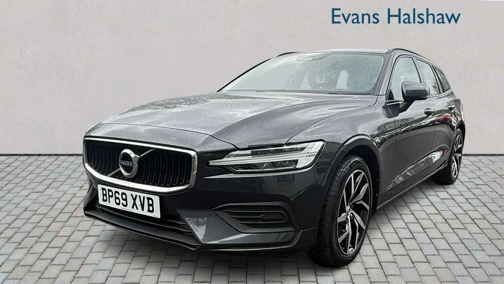 Volvo V60 2.0 D3 150 Momentum Plus 2020 Grey #2