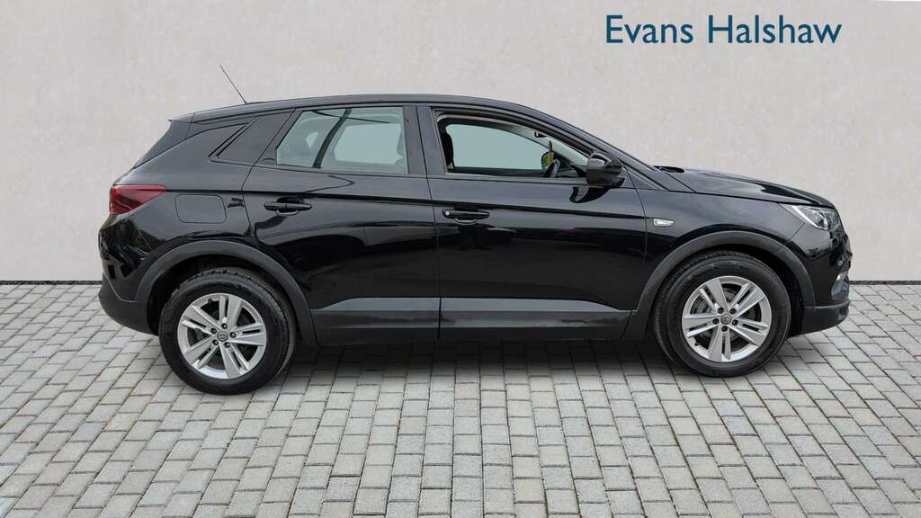 Vauxhall Grandland X 1.6 Turbo D Se 2018 Black #6
