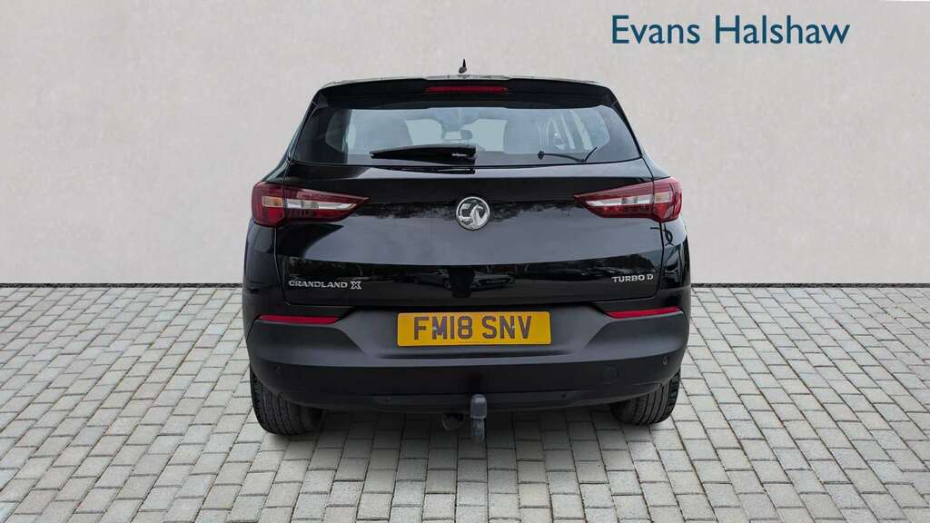 Vauxhall Grandland X 1.6 Turbo D Se 2018 Black #4