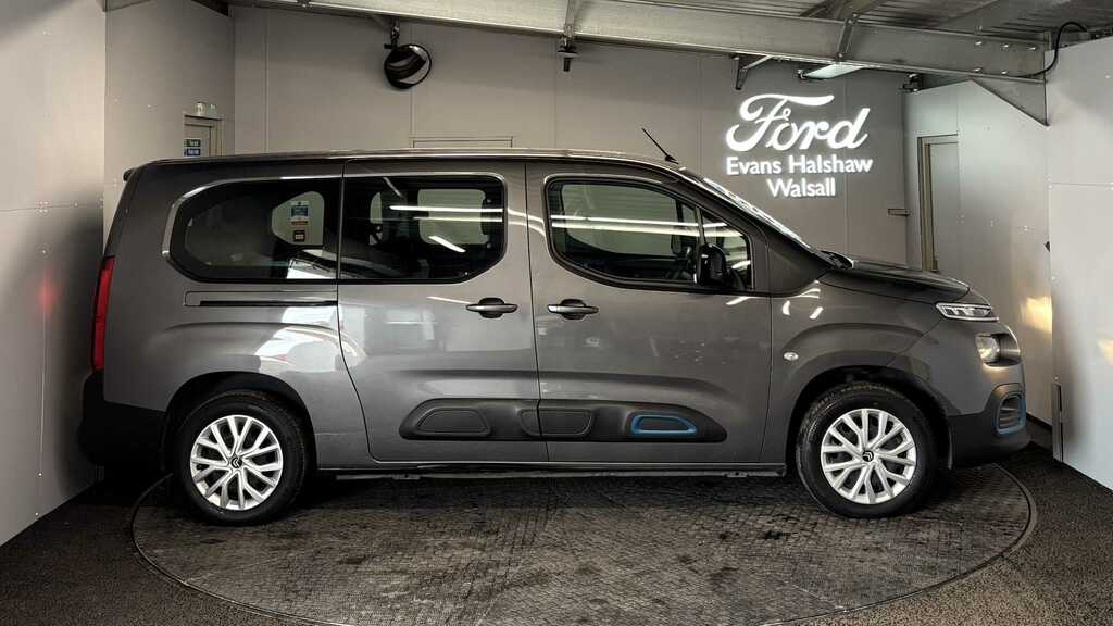 Citroen e-Berlingo 100Kw Feel XL 50Kwh 7 Seat 2023 DS72BPU Grey #4