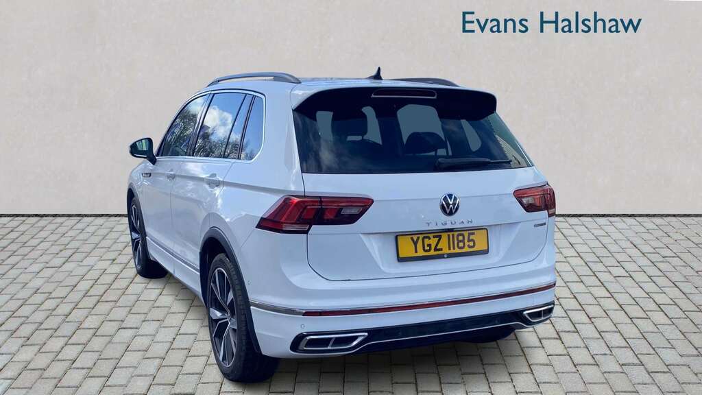 Volkswagen Tiguan 2.0 Tdi 4Motion R-line Dsg 2022 YGZ1185 White #3