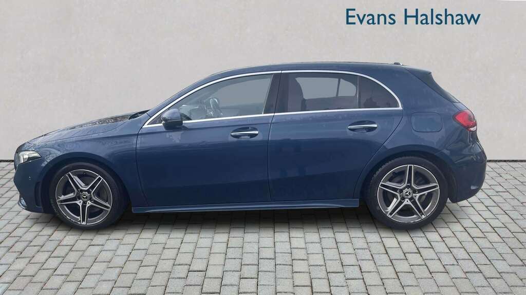 Mercedes-Benz A Class A220d Amg Line Premium 2021 BD21FFX Blue #2
