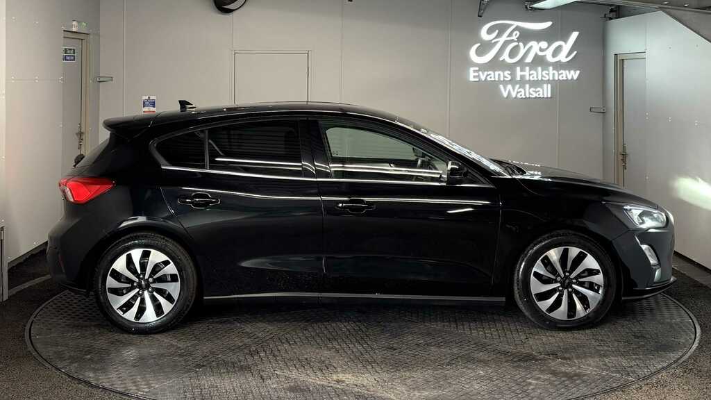 Ford Focus 1.0 Ecoboost Hybrid Mhev 125 Zetec Edition 202 Black #4