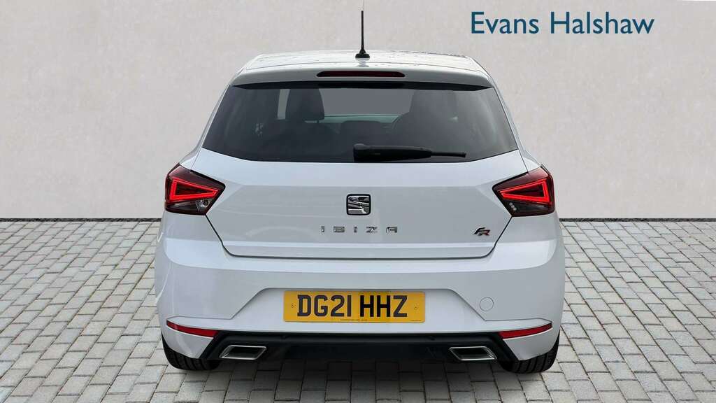 Seat Ibiza 1.0 Tsi 110 Fr Sport Ez 2021 DG21HHZ White #3