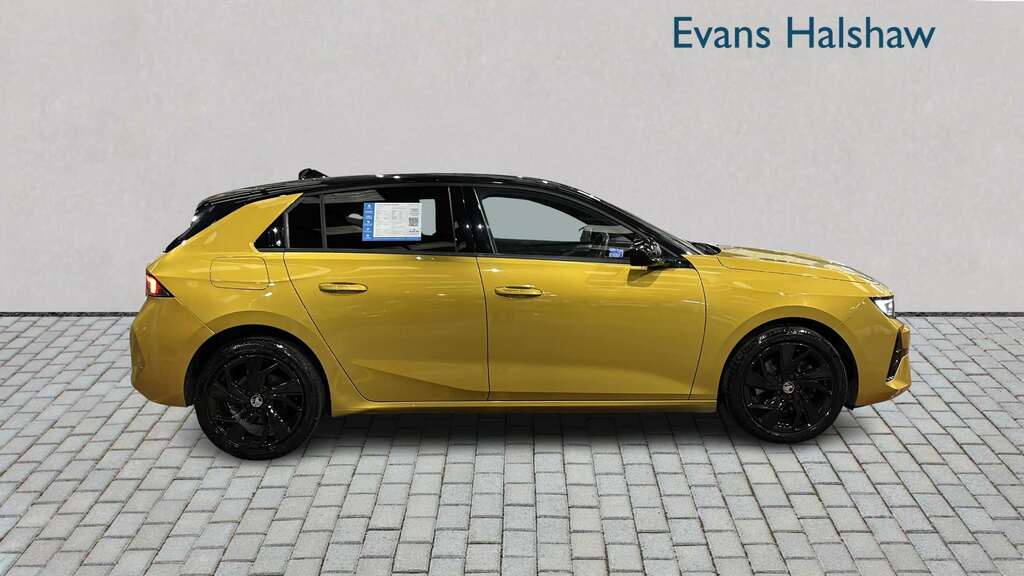 Vauxhall Astra 1.5 Turbo D Gs Line 2023 Yellow #3