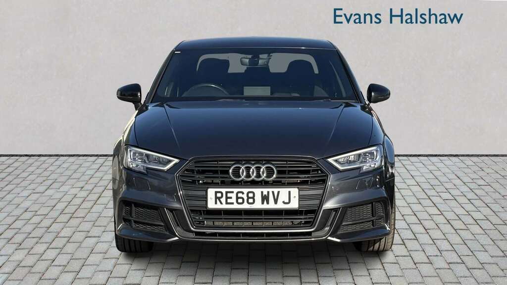 Audi A3 30 Tfsi Black Edition S Tronic 2018 RE68WVJ Grey #3