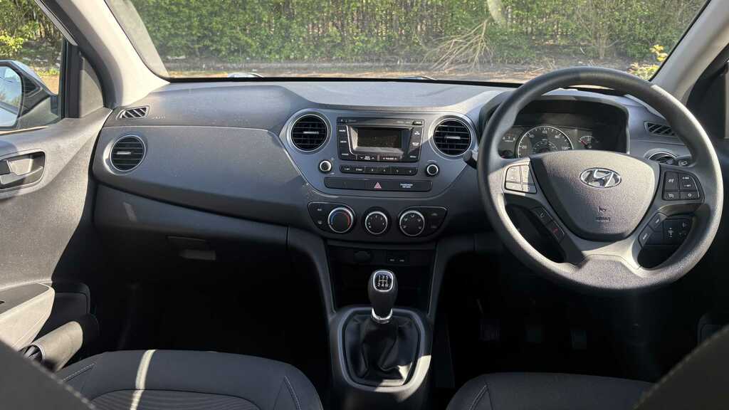 Hyundai I10 1.0 Se 2017 YY17EAA White #6