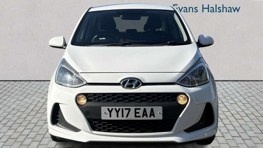 Hyundai I10 1.0 Se 2017 YY17EAA White #4