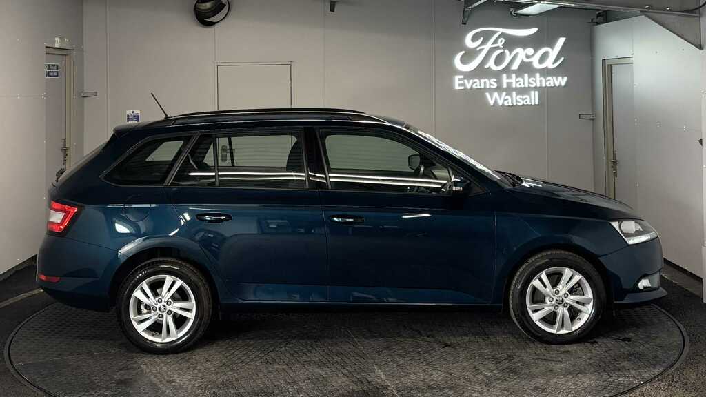 Skoda Fabia 1.0 Tsi Se Dsg 2021 Blue #4