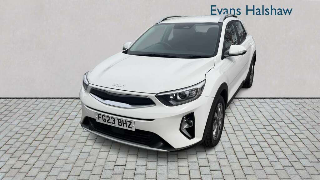 Kia Stonic 1.0T Gdi 99 2 2023 FG23BHZ White #3