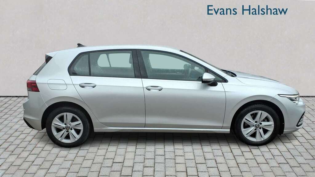 Volkswagen Golf 1.5 Etsi 150 Life Dsg 2021 LO70HMC Silver #2