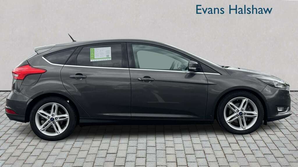 Ford Focus 1.5 Ecoboost Titanium 2017 Grey #3