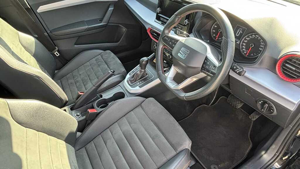 Seat Arona 1.0 Tsi 110 Fr Edition Dsg 2023 YL72FWK Black #6