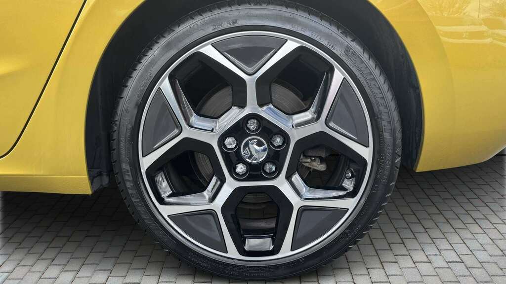 Vauxhall Astra 1.6 Plug-in Hybrid Ultimate 2023 Yellow #6