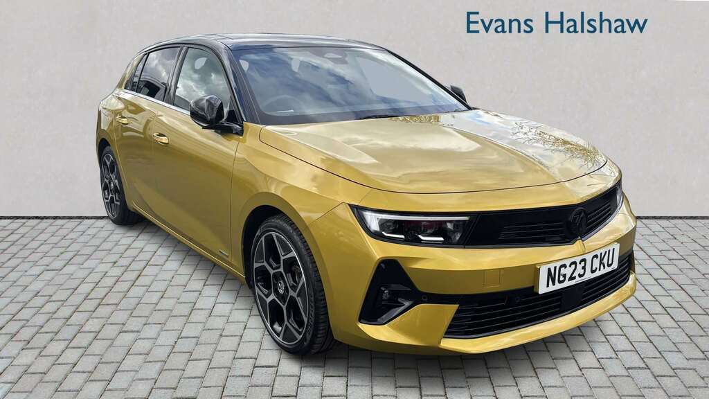 Vauxhall Astra 1.6 Plug-in Hybrid Ultimate 2023 Yellow