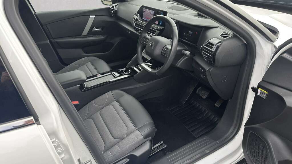 Citroen C4 1.2 Puretech 130 C-series Edition 2023 YM23GVF White #6