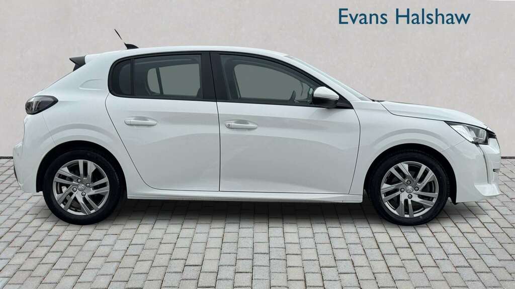 Peugeot 208 1.2 Puretech 100 Active 2020 KO69XTX White #2