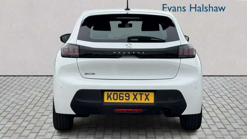 Peugeot 208 1.2 Puretech 100 Active 2020 KO69XTX White #4