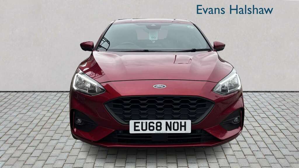 Ford Focus 1.0 Ecoboost 125 St-line X 2018 EU68NOH Red #4