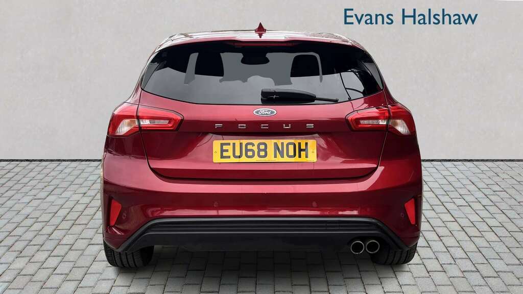 Ford Focus 1.0 Ecoboost 125 St-line X 2018 EU68NOH Red #5