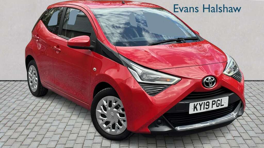 Toyota Aygo 1.0 Vvt-i X-play X-shift 2019 Red