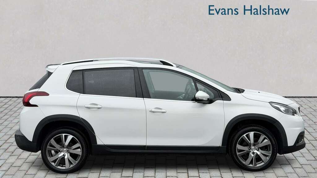 Peugeot 2008 1.2 Puretech 110 Allure Premium 2019 PK69EZH White #2