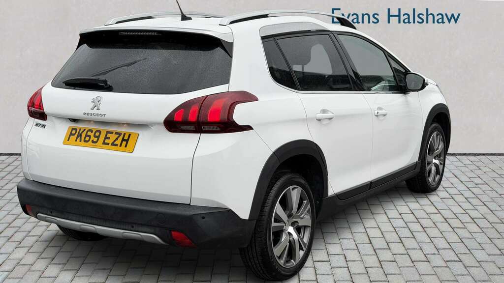 Peugeot 2008 1.2 Puretech 110 Allure Premium 2019 PK69EZH White #3