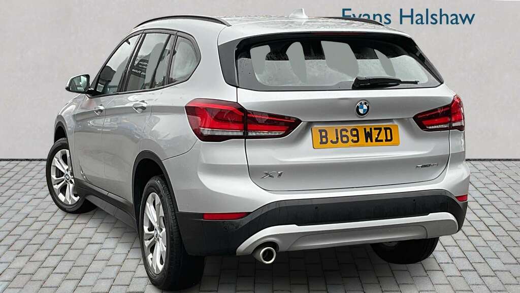 BMW X1 Sdrive 18I Se 2019 Silver #2